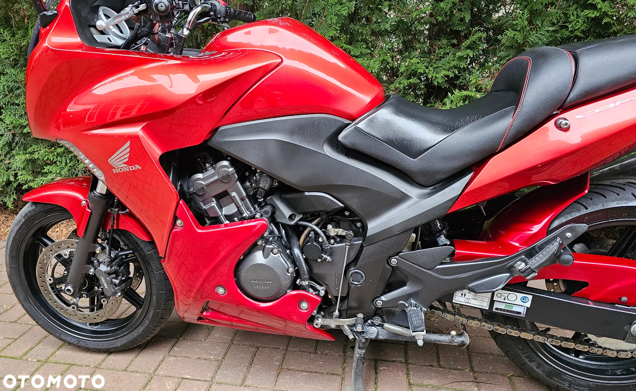 Honda CBF - 12