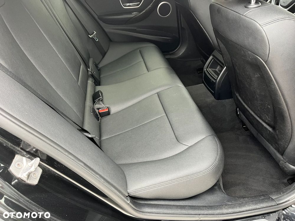 BMW Seria 3 316d Luxury Line - 8