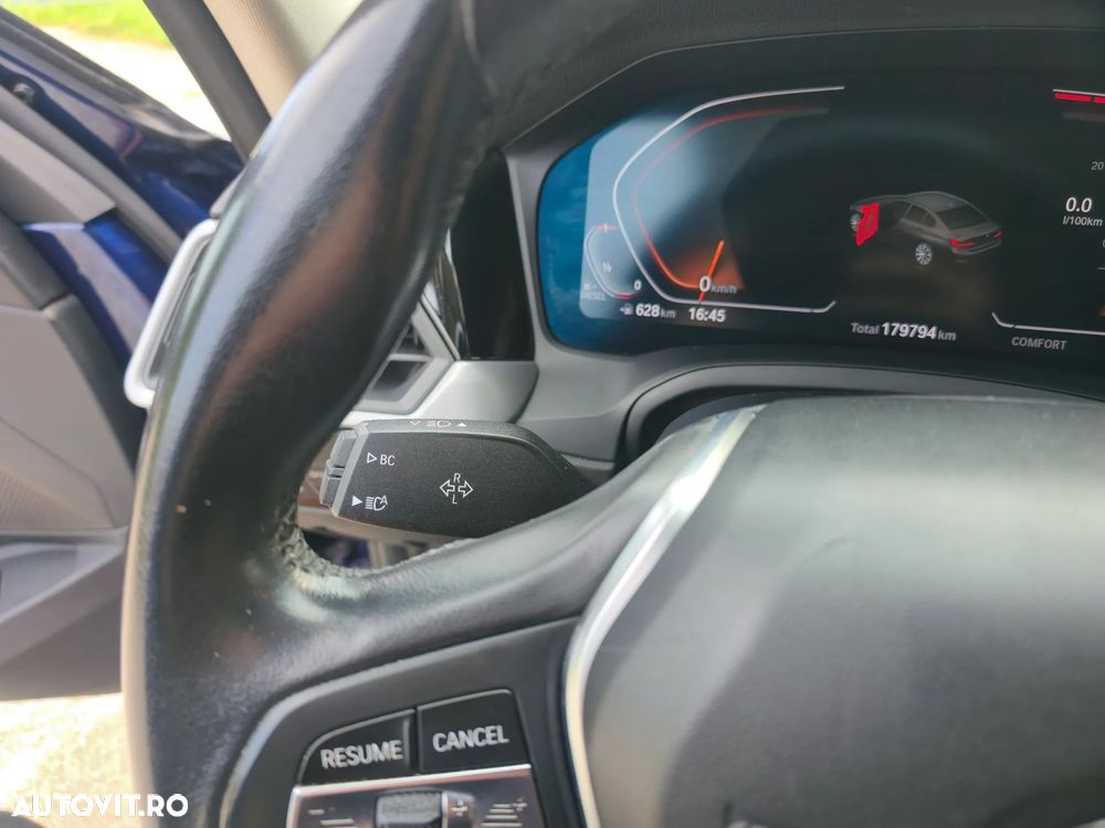 BMW Seria 3 320d xDrive AT MHEV - 12