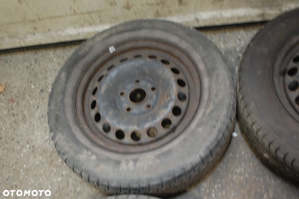 FELGI STALOWE + OPONY ZIMOWE 1K0601027C 5X112 ET47 6J VW GOLF V TOURAN 195/65R15 - 39