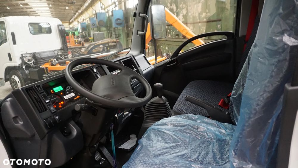 Isuzu ML 27 NLR85 - 13