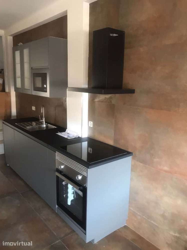 Modern Double Studio in Coimbra - Grande imagem: 2/11