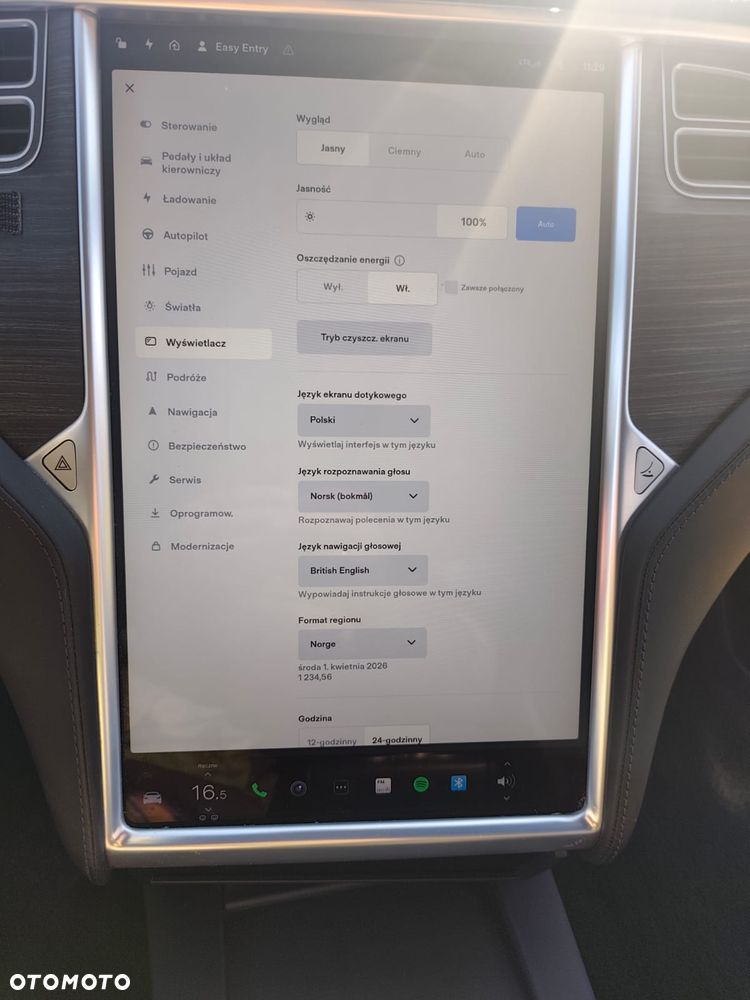Tesla Model S - 22