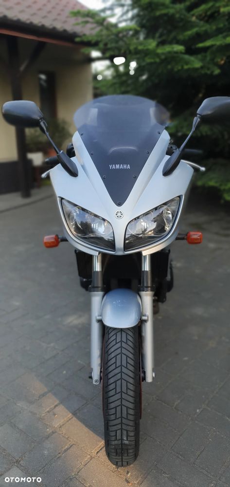 Yamaha FZS - 5