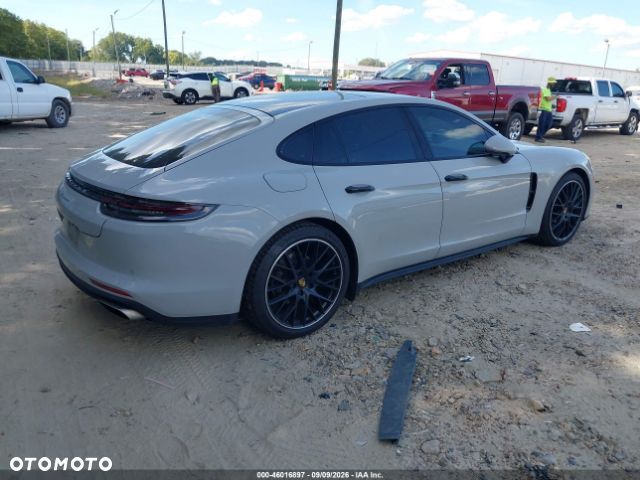 Porsche Panamera 2018 photo 5