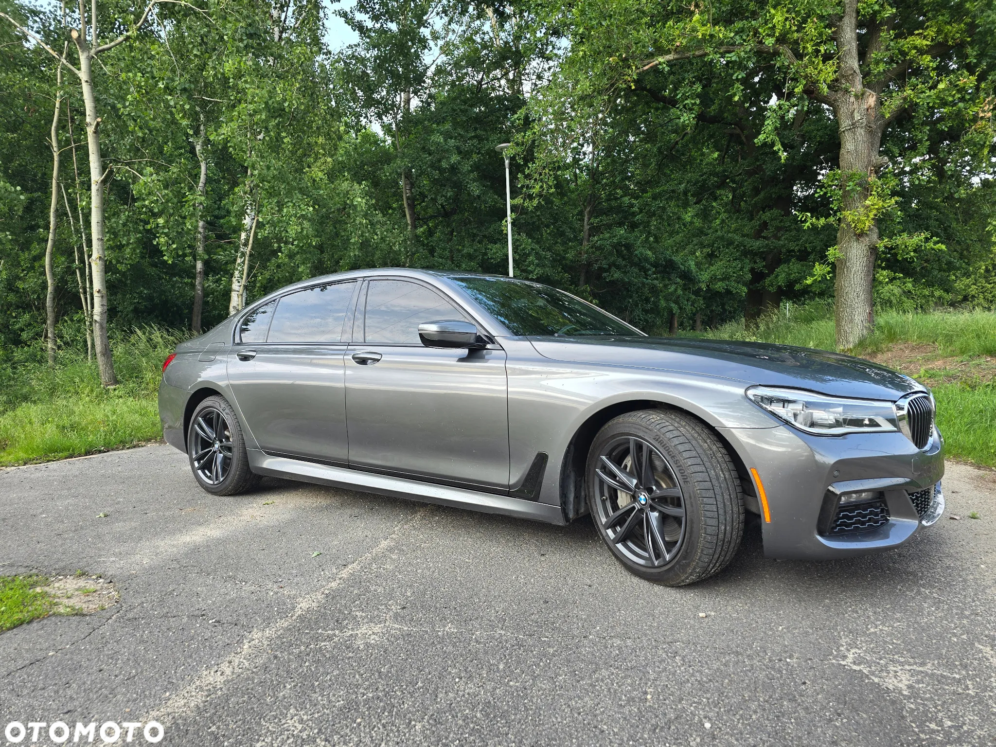 BMW Seria 7 750Li xDrive - 2