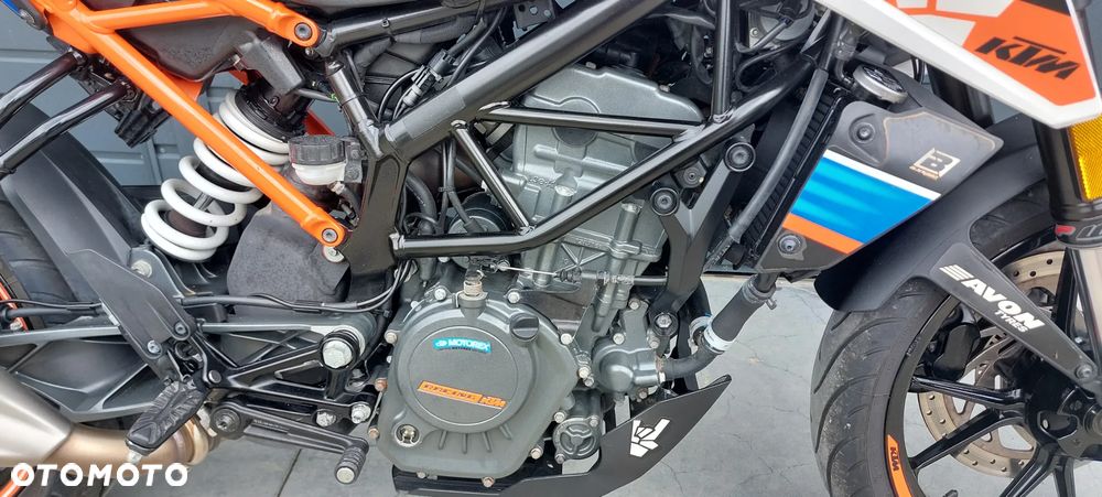 KTM Duke 125 - 32