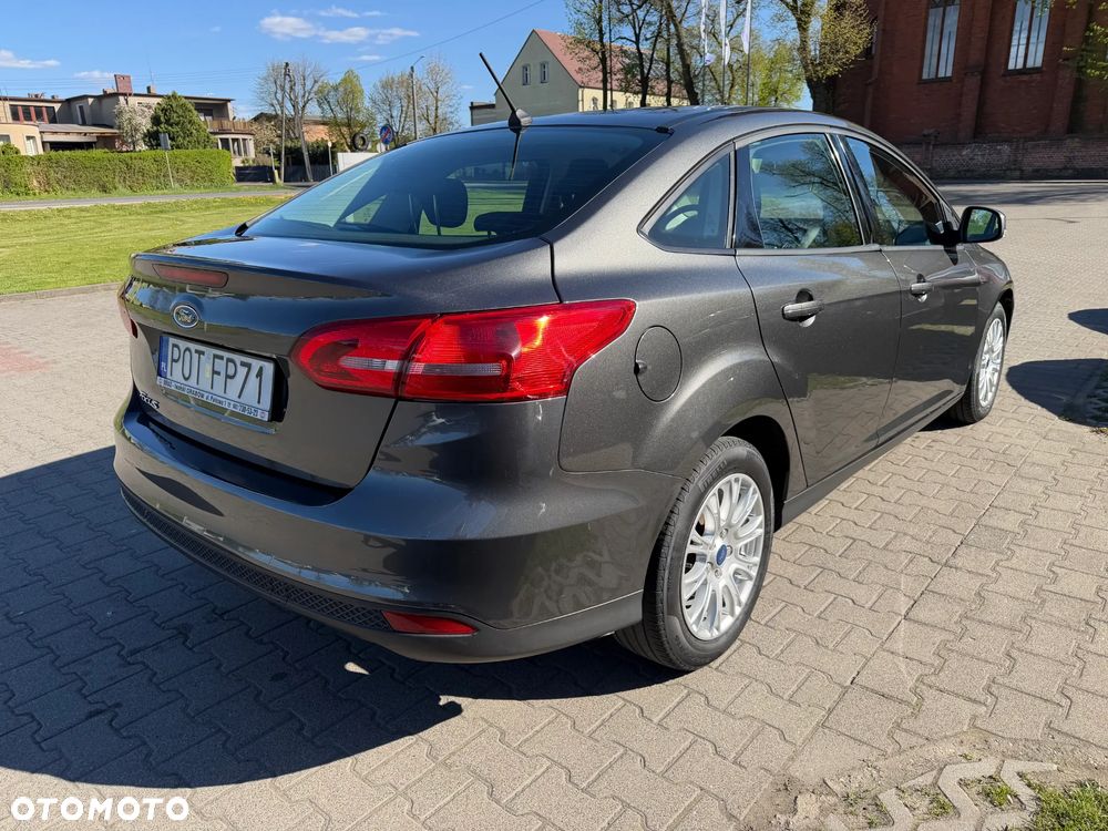 Ford Focus 1.6 SYNC Edition - 5