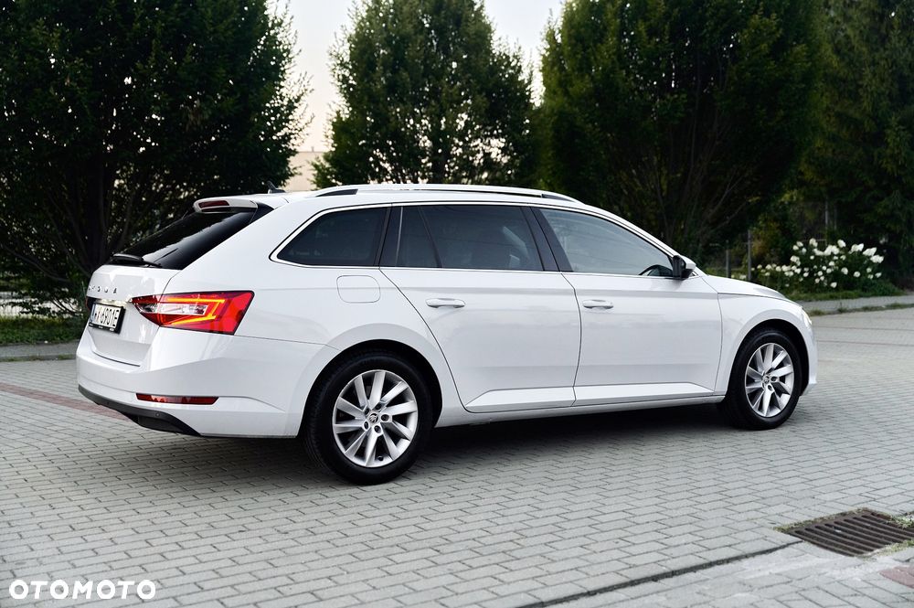 Skoda Superb 1.5 TSI Ambition DSG - 14