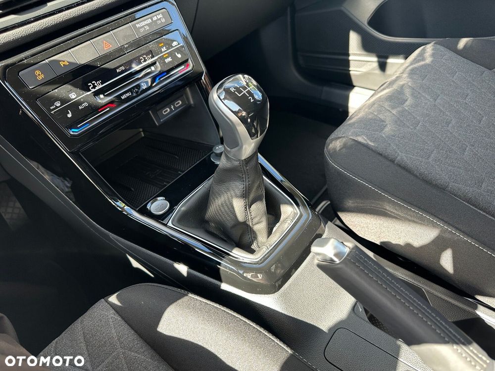 Volkswagen T-Cross 1.0 TSI Life Plus - 22