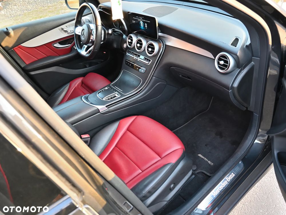 Mercedes-Benz GLC - 12