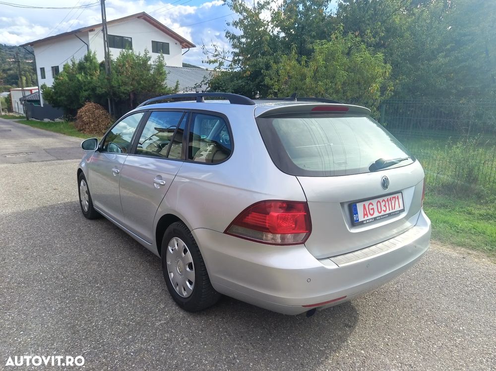 Volkswagen Golf 1.6 TDI DPF Trendline DSG - 6