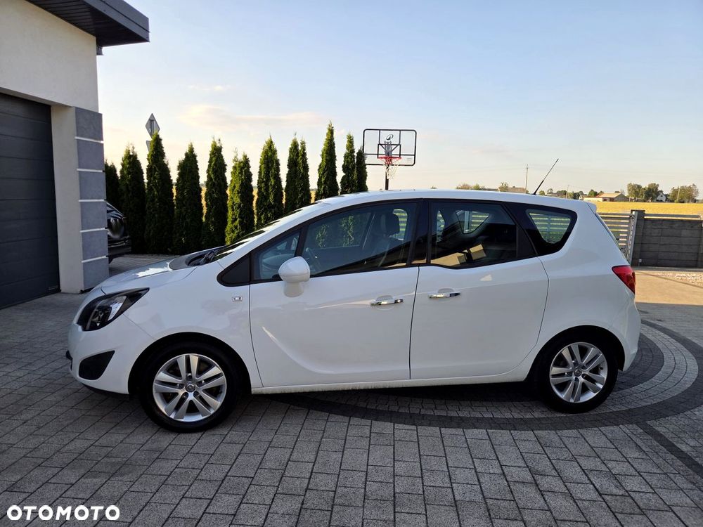 Opel Meriva - 11