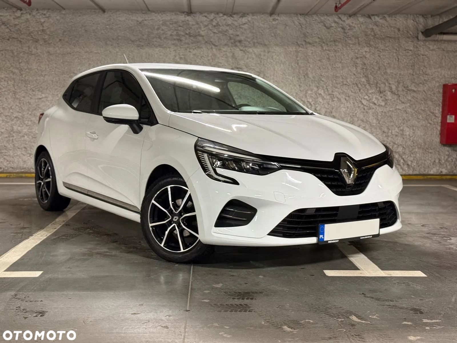 Renault Clio 1.0 TCe Intens - 1