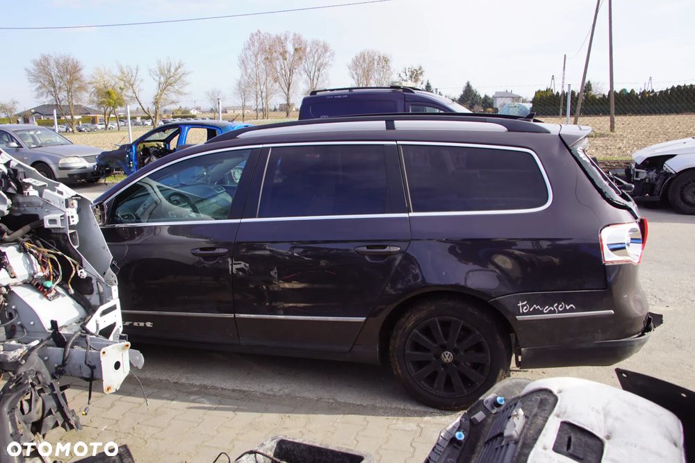 Auto na części - Volkswagen Passat B6 Lift 1.6 TDI 105 KM CAYC MDM LC8Z 2010R Silnik Skrzynia Drzwi Maska Błotnik Zderzak Lampa Lusterko Klamka Szyba Deska Kokpit Sterownik Moduł Czujnik Licznik Wyświetlacz Panel Kierownica - 6