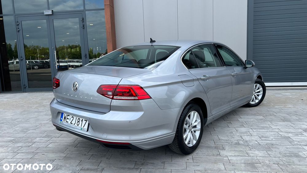 Volkswagen Passat 2.0 TDI EVO Business DSG - 2