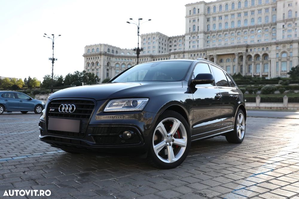 Audi SQ5 - 5