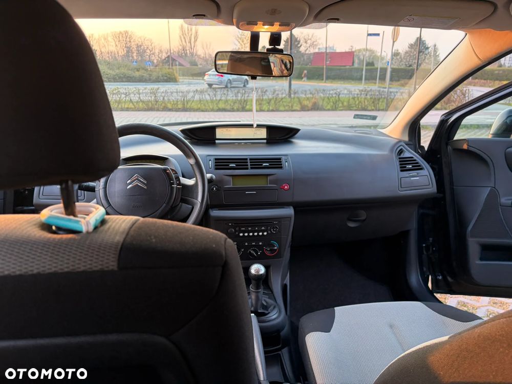 Citroën C4 1.4 16V Impress - 13