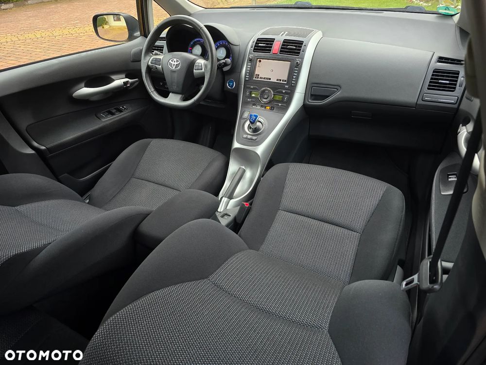Toyota Auris - 23
