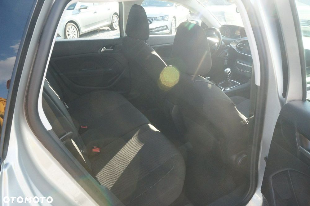 Peugeot 308 1.6 BlueHDi Active S&S - 29