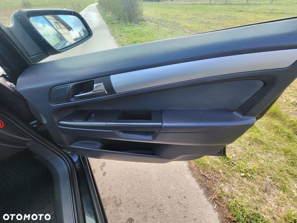 Opel Zafira 1.8 Family Plus - 29