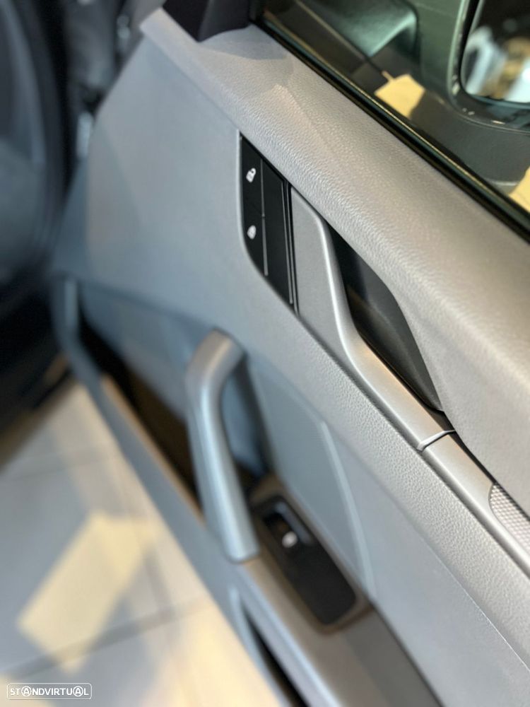 Porsche 911 (992) Carrera PDK - 56