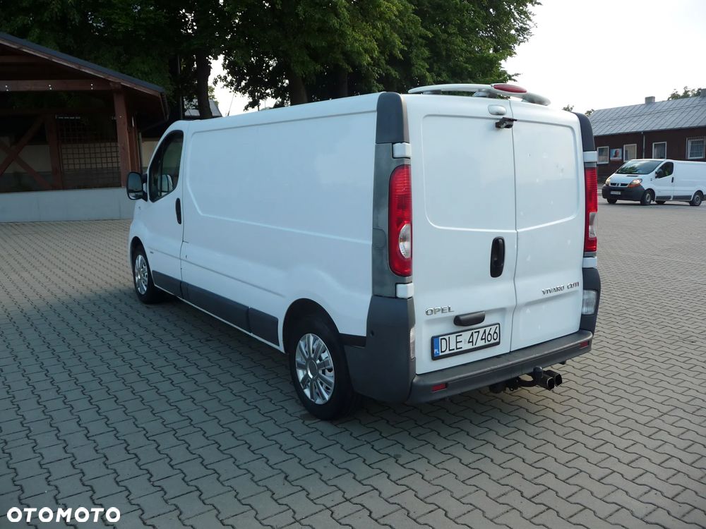 Opel Vivaro - 6