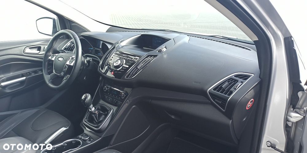 Ford Kuga 2.0 TDCi 4x4 Titanium - 31