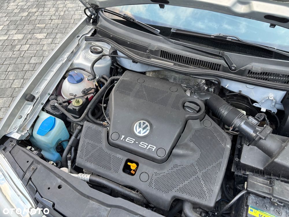 Volkswagen Golf 1.6 Trendline - 30