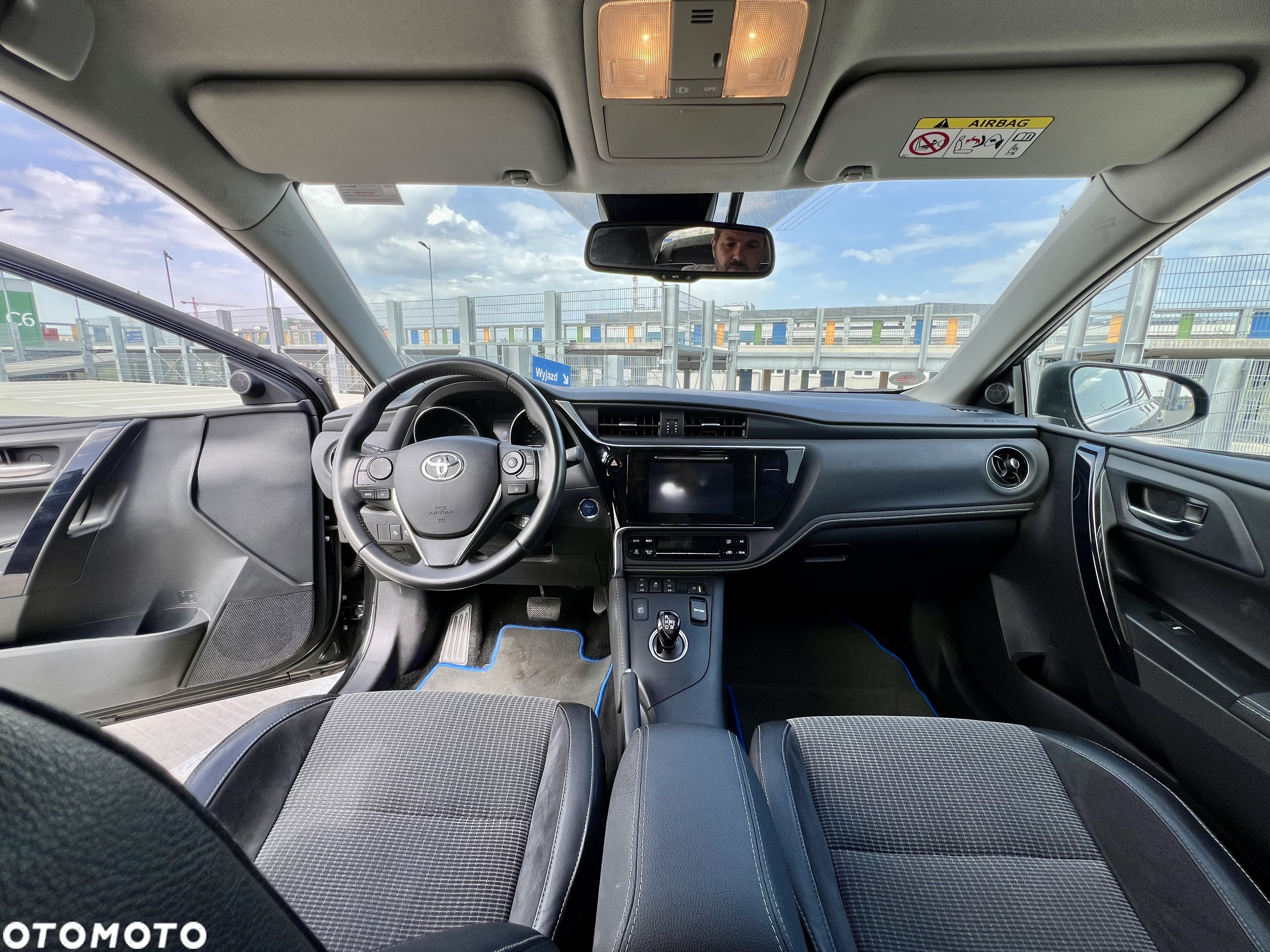 Toyota Auris 1.8 VVT-i Hybrid Automatik Executive - 27