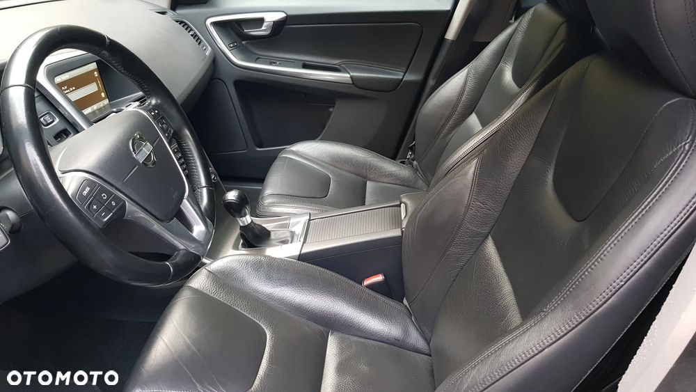 Volvo XC 60 D4 Summum - 11