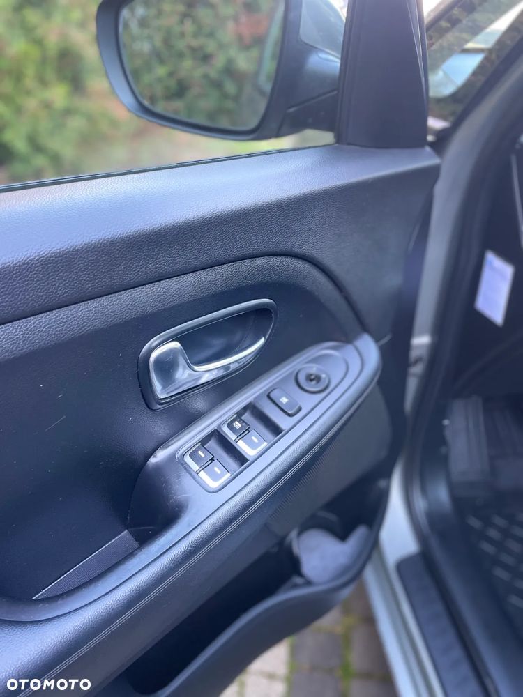 Kia Carens 1.6 GDI Business Line EU6 - 21