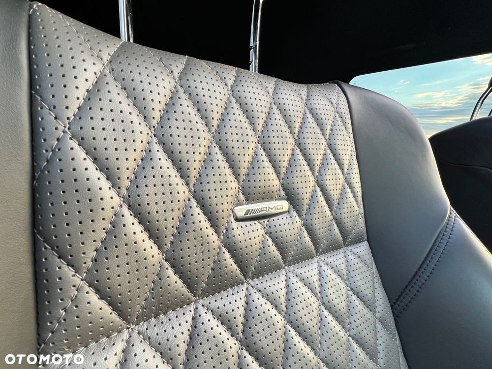 Mercedes-Benz Klasa G AMG 63 AMG SPEEDSHIFT 7G-TRONIC - 31