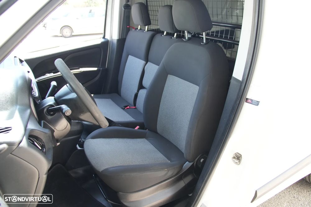 Fiat Doblo 3Lugares 1.3Multijet 95cv - 10