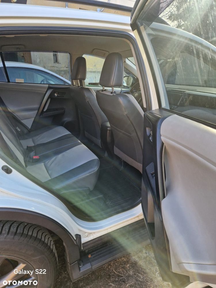 Toyota RAV4 2.2 D-CAT Prestige - 13