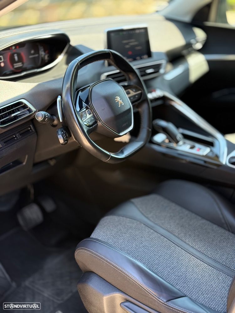 Peugeot 5008 1.5 BlueHDi Allure EAT8 - 4