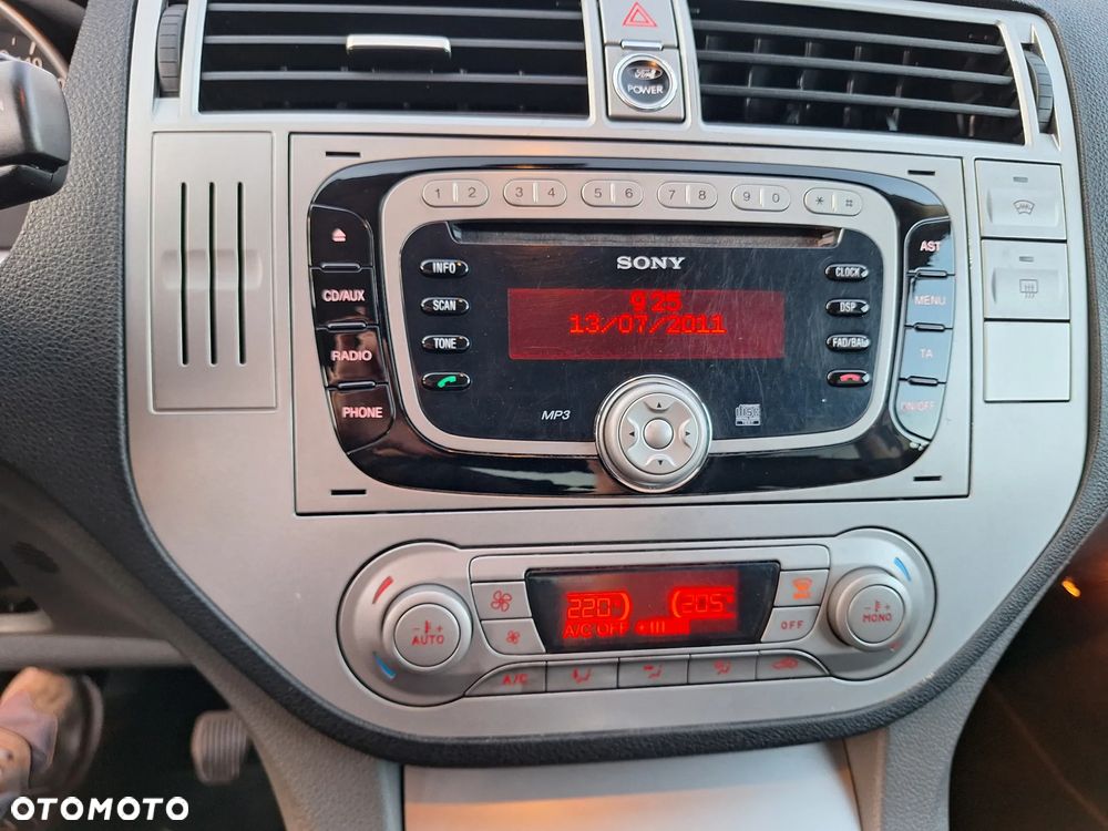 Ford Kuga 2.0 TDCi Individual - 19