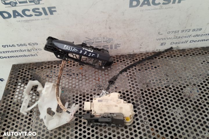 Broasca usa fata stanga 3C1837015A Volkswagen VW Passat B7 [2010 - 20 - 2