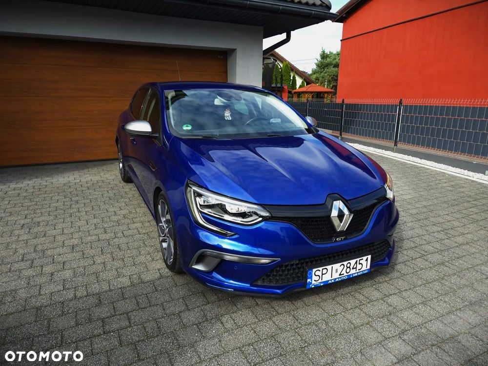 Renault Megane ENERGY TCe 205 EDC GT - 11