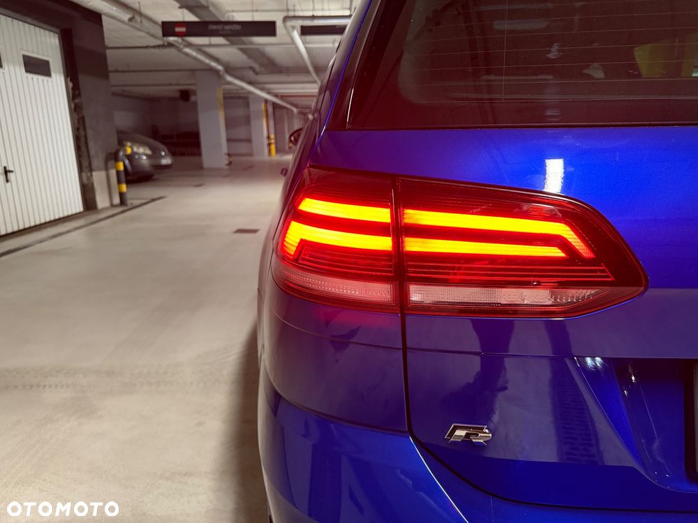 Volkswagen Golf R 4Motion BlueMotion Technology DSG - 4