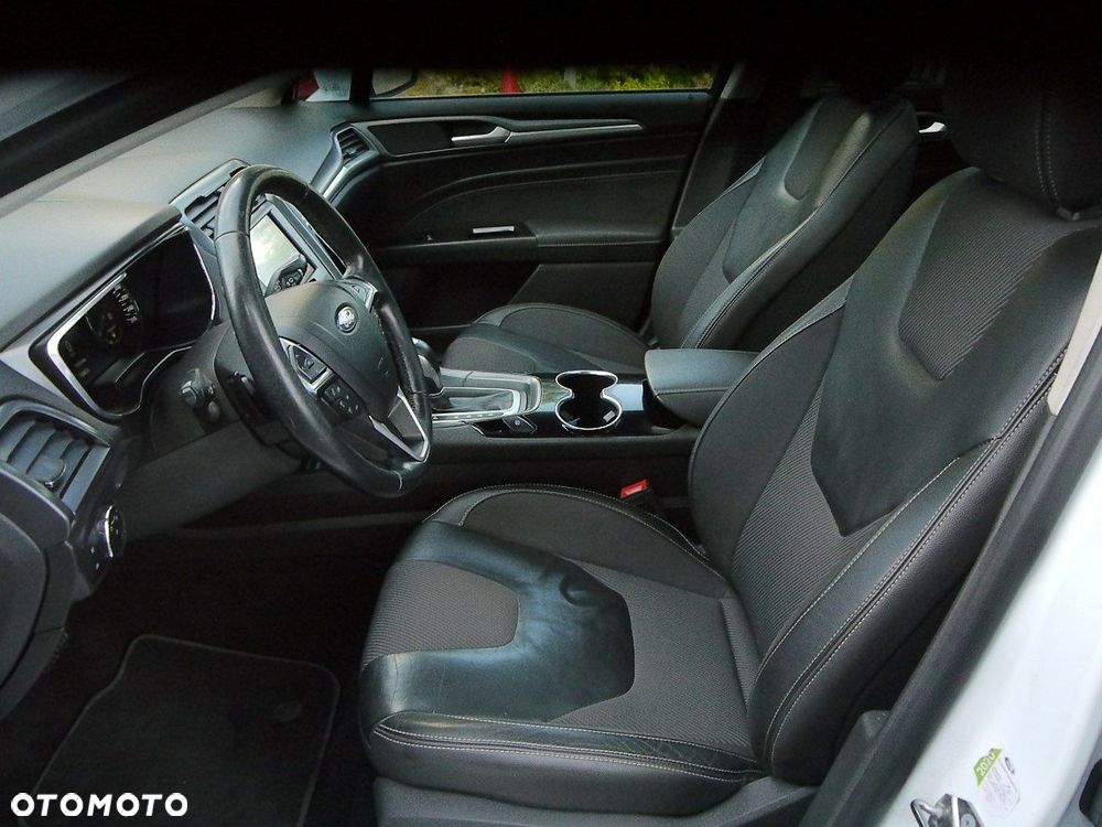 Ford Mondeo 2.0 TDCi Titanium X - 35