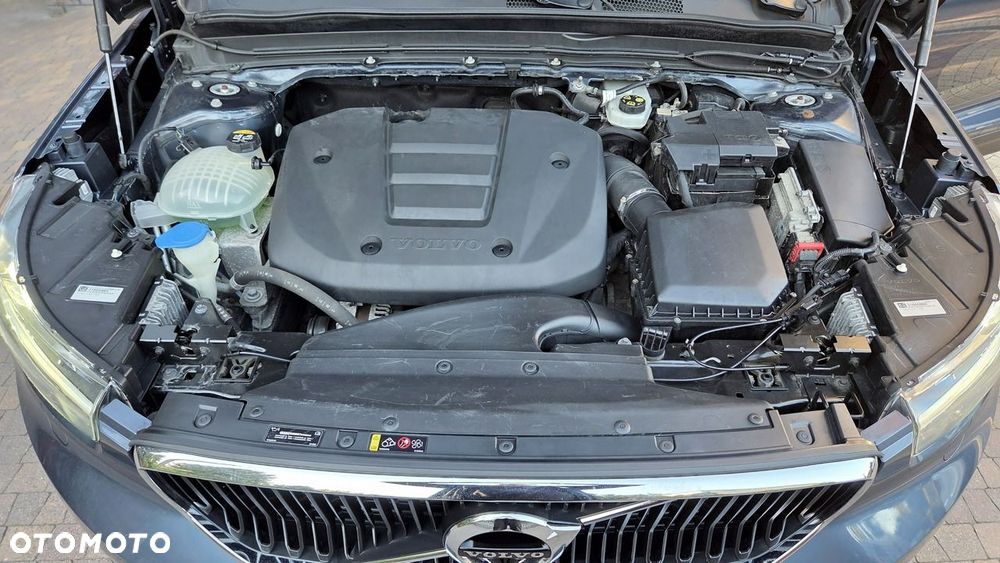 Volvo XC 40 T3 Geartronic Momentum Pro - 37