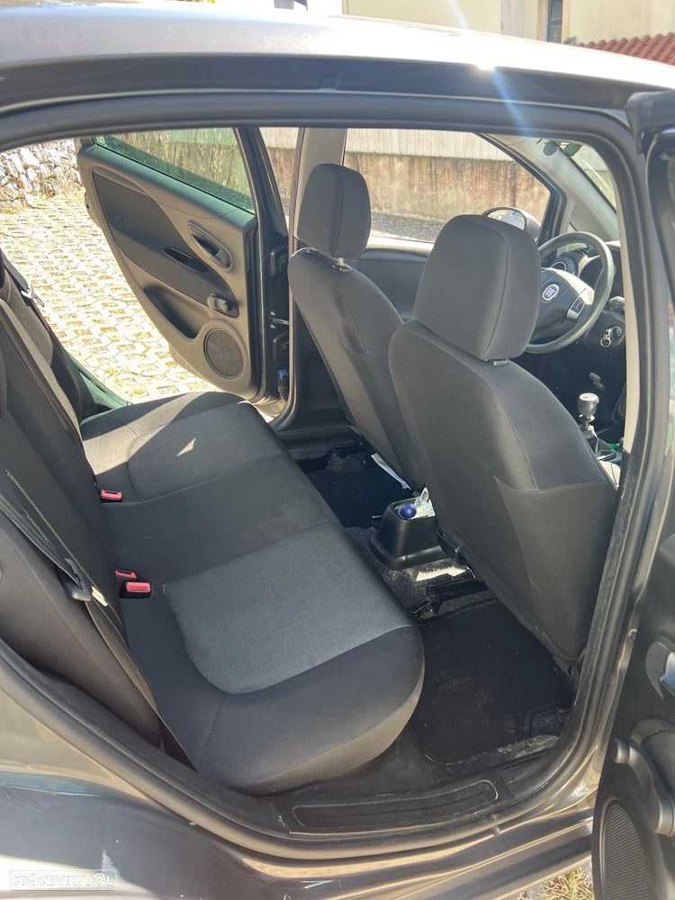Fiat Punto 1.2 Young II S&S - 8