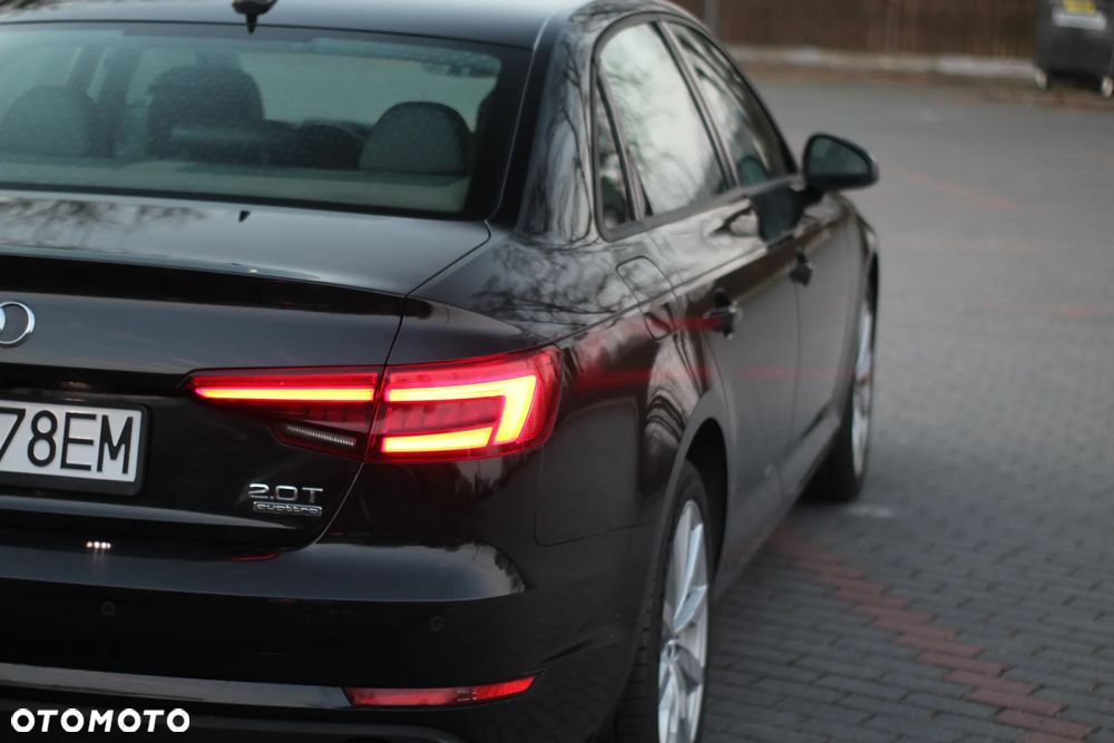 Audi A4 Limousine - 17