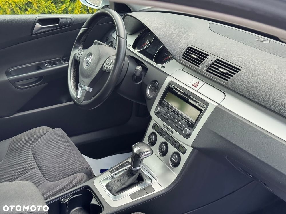 Volkswagen Passat Variant - 29