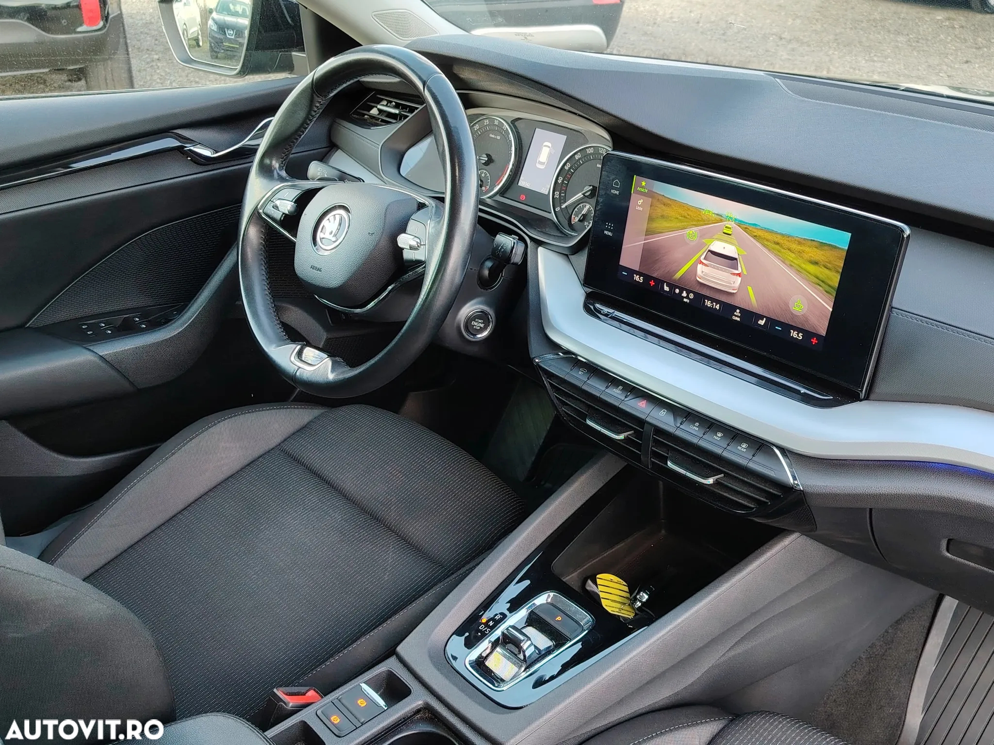 Skoda Octavia Combi 2.0 TDI DSG Style - 6