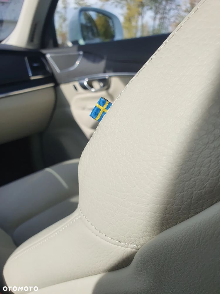 Volvo XC 90 T6 GPF AWD Momentum - 16