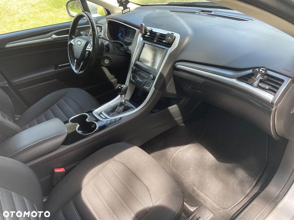 Ford Mondeo - 13