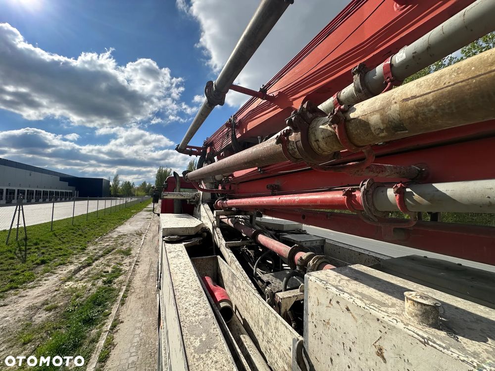Mercedes-Benz Actros - 9