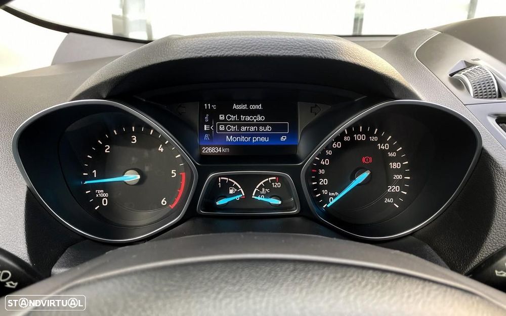 Ford Kuga 1.5 TDCi Titanium - 23